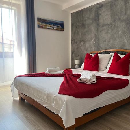 Rooms Valentino Poreč Exteriör bild