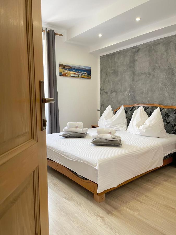 Rooms Valentino Poreč Exteriör bild