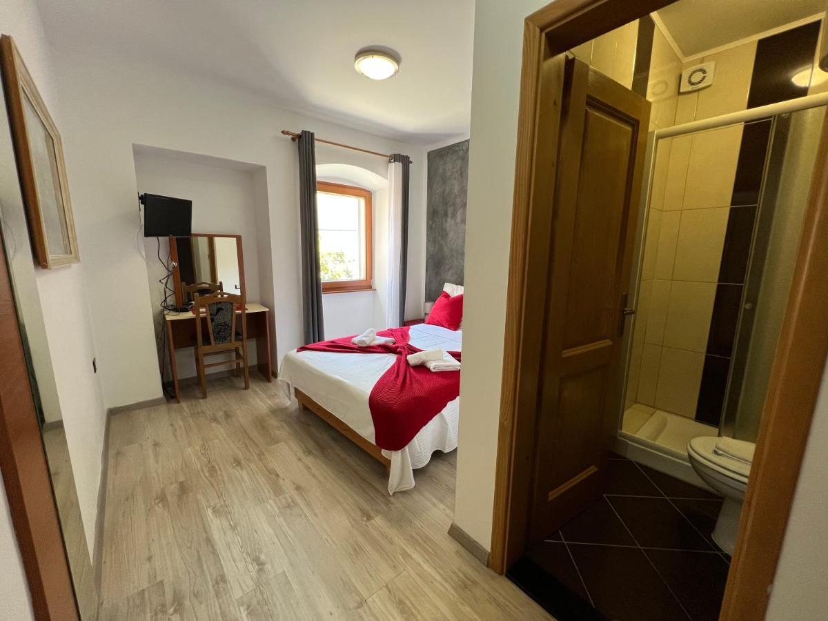 Rooms Valentino Poreč Exteriör bild