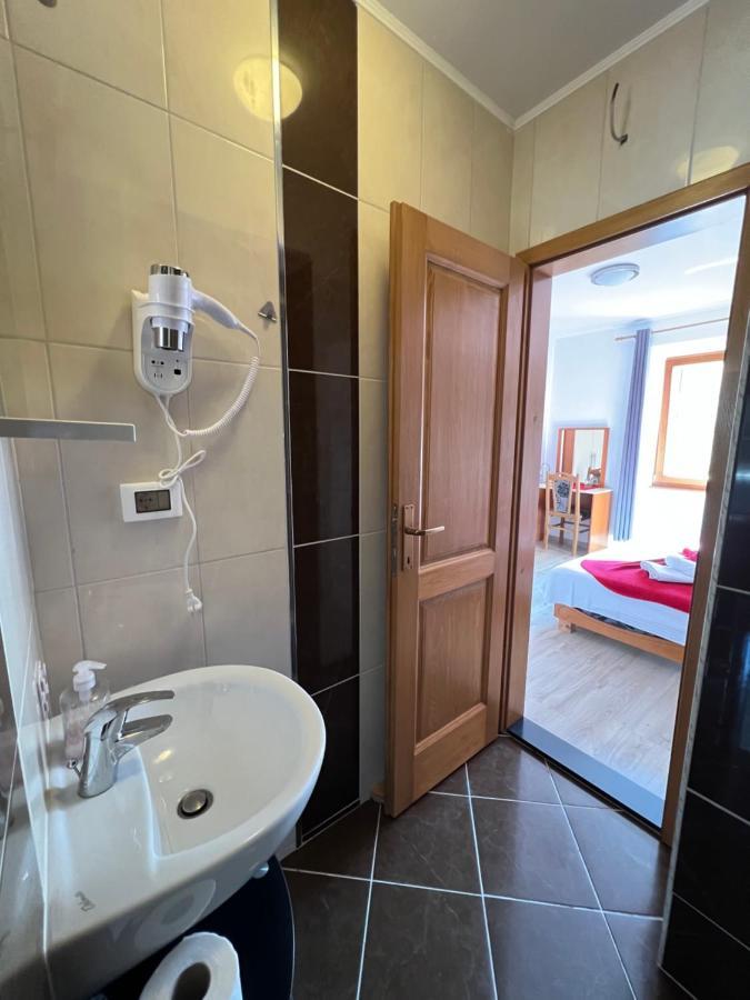 Rooms Valentino Poreč Exteriör bild